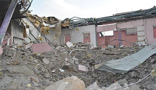 lo que queda de un hospital en Yemen